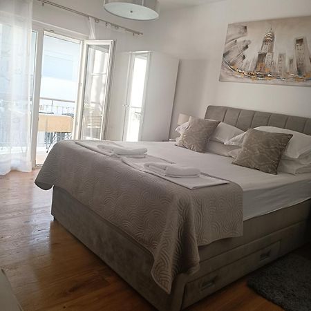Apartment Golden Sunrise - 4 Ul.Petra Svacica11 Baška Voda Eksteriør bilde
