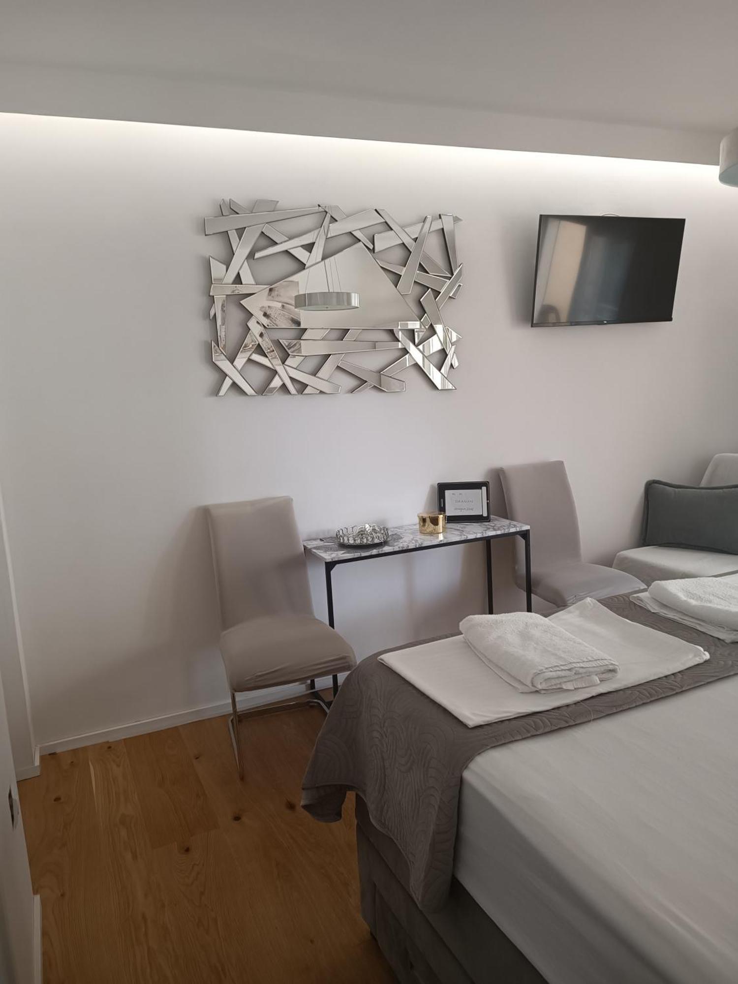 Apartment Golden Sunrise - 4 Ul.Petra Svacica11 Baška Voda Eksteriør bilde